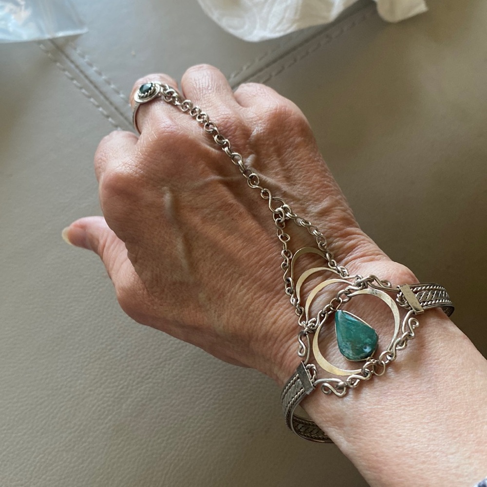 Gorgeous exotic bracelet and ring